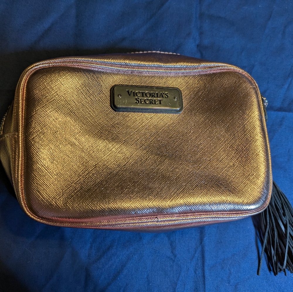 Victoria's Secret Metallic Pink Clutch Purse Toiletry Makeup Bag With Tassel